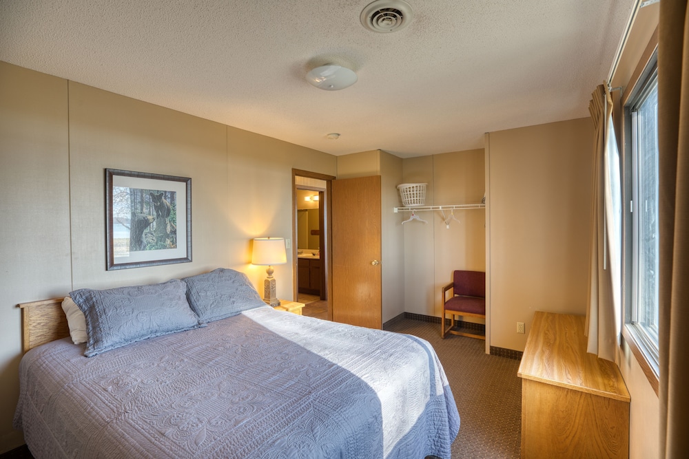 Lewis and Clark Resort - photo 40