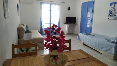Veranda to Aegean — Unknown City — photo 5