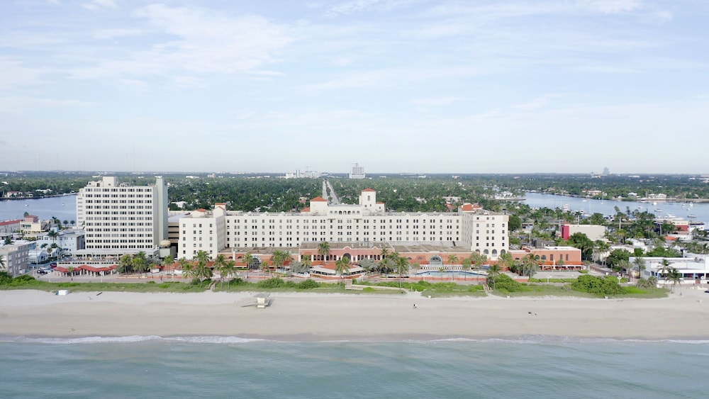 427 City View Hollywood Beach Resort - photo 23
