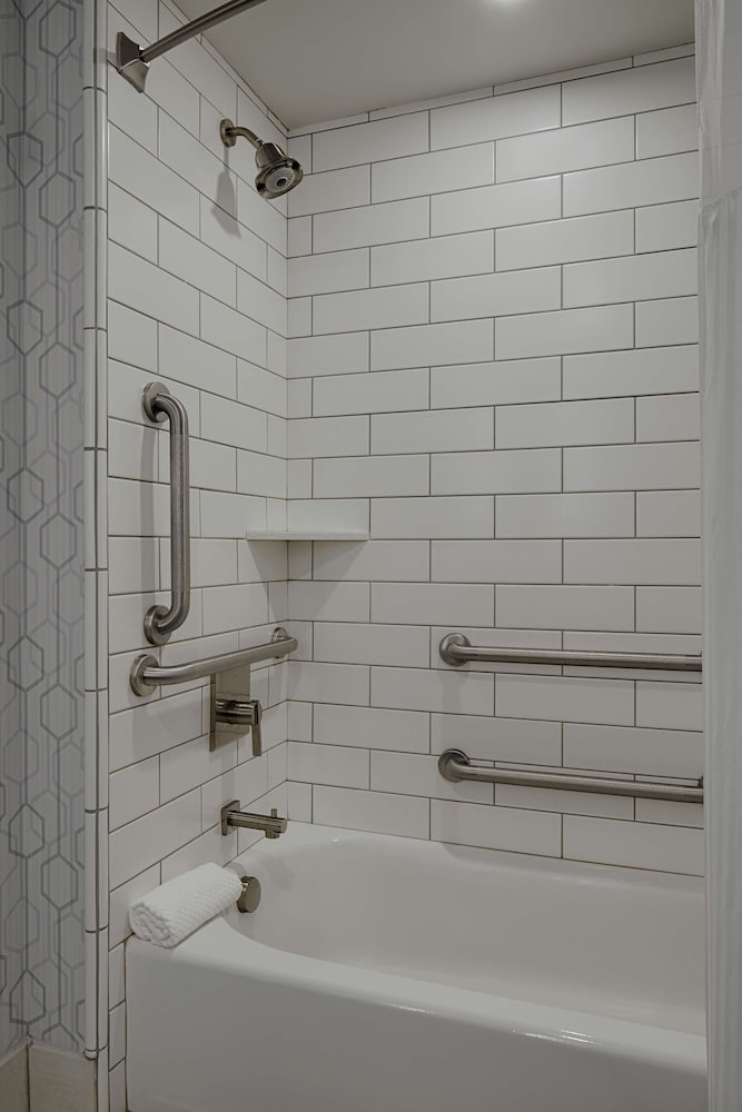 The Kingsley Bloomfield Hills a DoubleTree by Hilton - photo 63