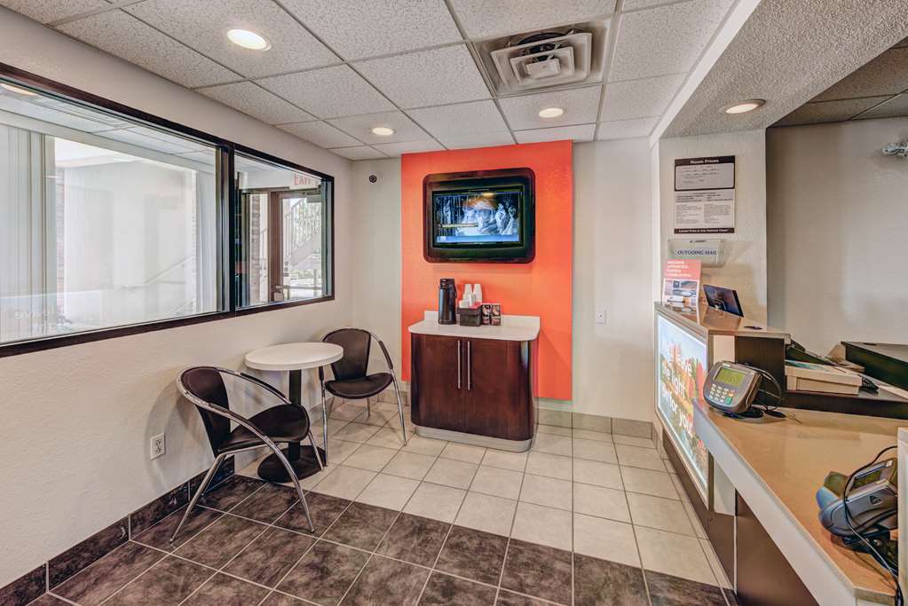 Motel 6 Niantic CT New London - photo 29