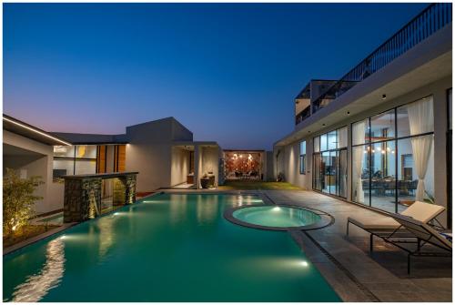 Casa Concreto 5 Bedroom Luxury Villa with all weather Pool — 5-Star Luxury Hotel in Jodhpur, India