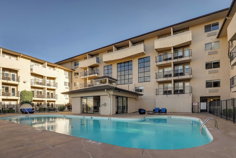 Holiday Inn Express Hotel & Suites Branson 76 Central by IHG - photo 27