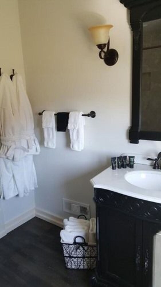 The Wanderlust Hotel - photo 52
