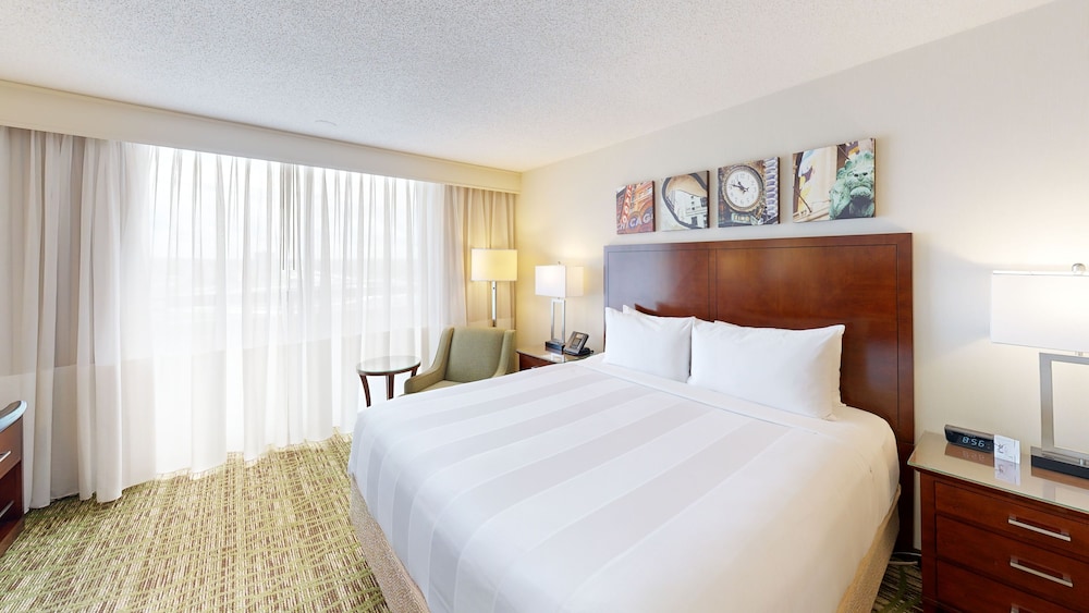 Marriott Chicago O'Hare - photo 18