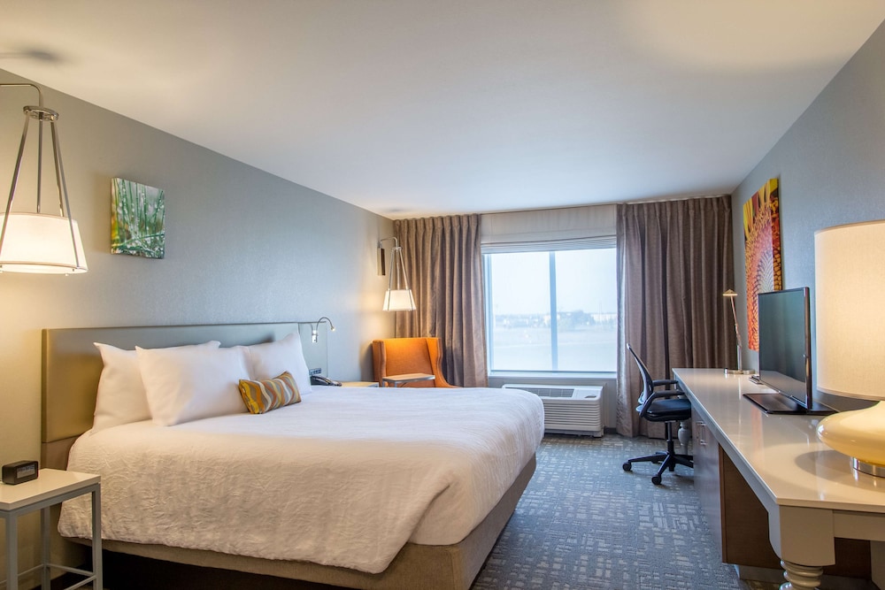 Hilton Garden Inn Salina - photo 16