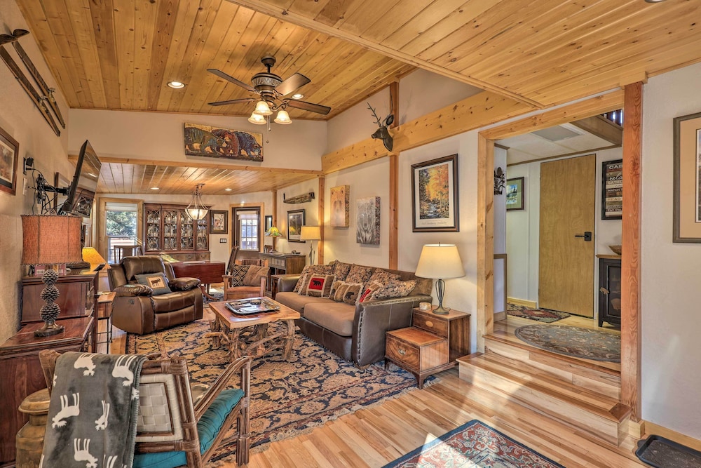 Resort Perks & Mtn Views: Breckenridge Cabin - photo 4