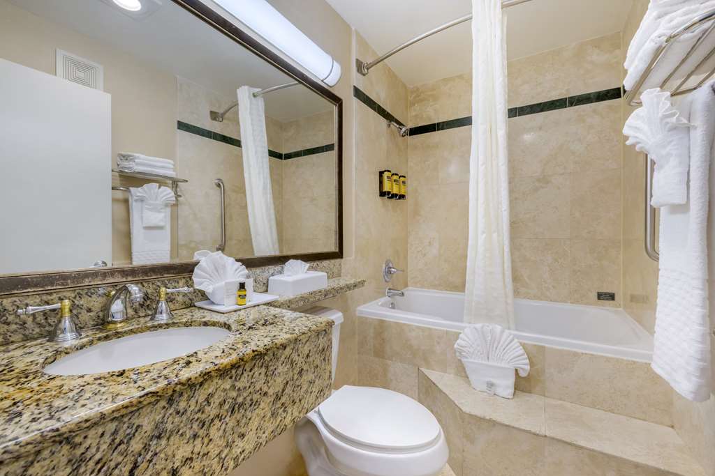 Best Western Plus Marina Shores Hotel - photo 62