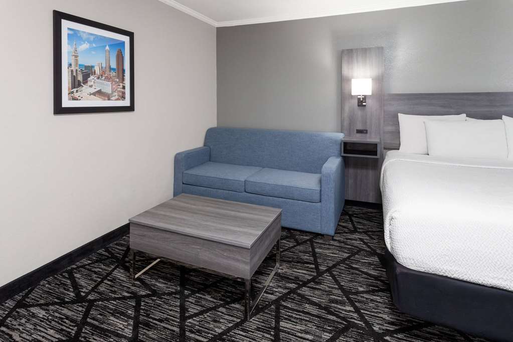 La Quinta Inn by Wyndham Cleveland Independence - photo 10