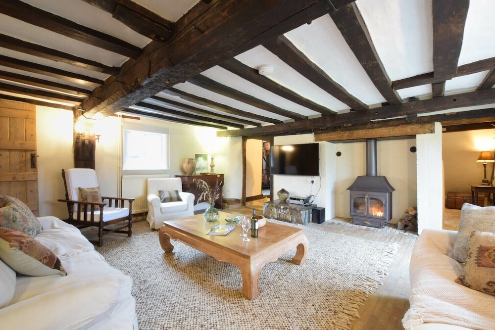 Church Farmhouse Cookley — 4-Star Luxury Hotel in Halesworth, United Kingdom
