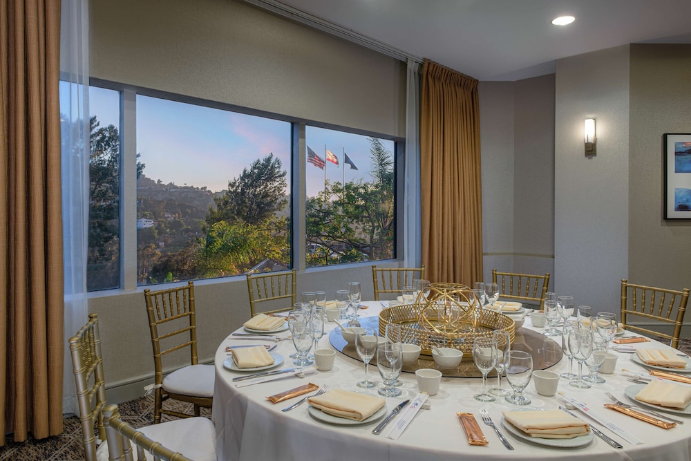 Hilton Los Angeles Universal City - photo 66