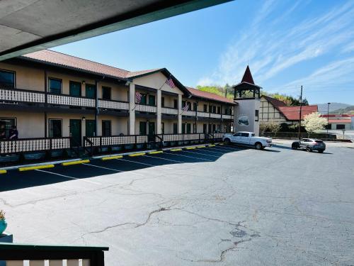 Alpine Valley Inn — Gainesville
