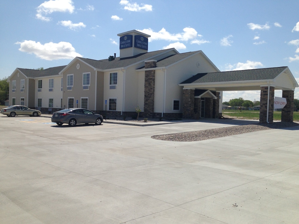 Cobblestone Inn & Suites Ambridge - photo 56