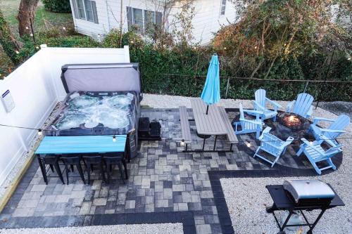 Family Paradise HotTub EV 4bd3ba 3.7mi to beach in Rehoboth Beach, United States