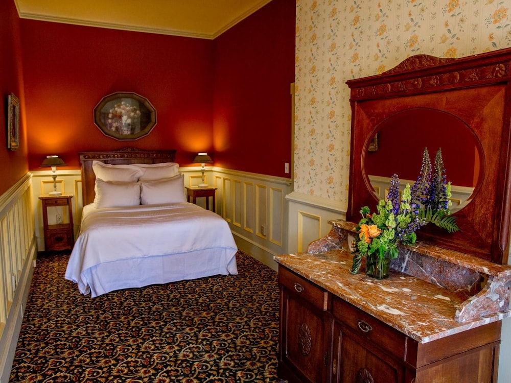 The Inn at 2nd & C - photo 14