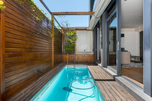 Designer 2 Bed Villa Ocean Views & Pool
