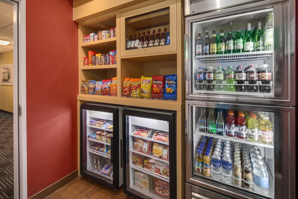 TownePlace Suites by Marriott Bellingham - photo 35
