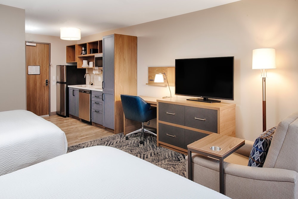Candlewood Suites Detroit Sterling Heights by IHG - photo 9