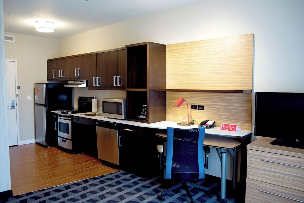 TownePlace Suites by Marriott Ames - photo 29