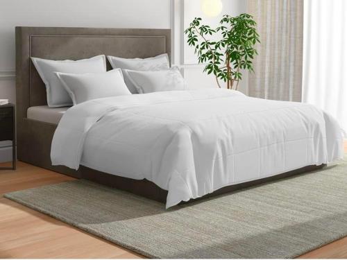 Vip Grand Hotel Nearby Trichy Airport & Iim University in Tiruchirappalli, India