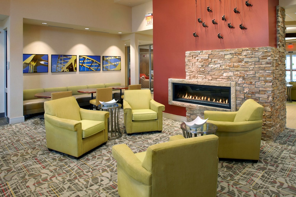 Homewood Suites Pittsburgh Airport - photo 2