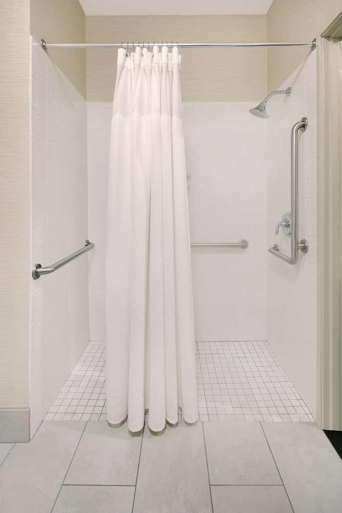 Fairfield Inn & Suites by Marriott Austin University Area - photo 24