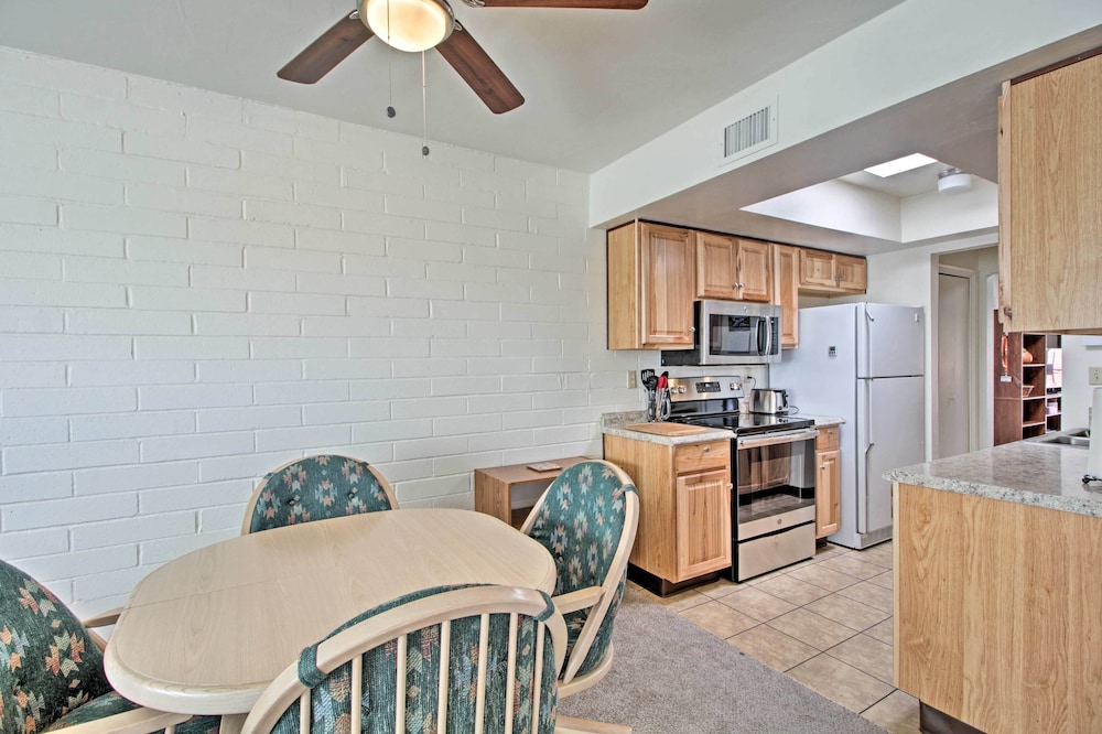 Green Valley Townhome with Patio and Resort Amenities - photo 8
