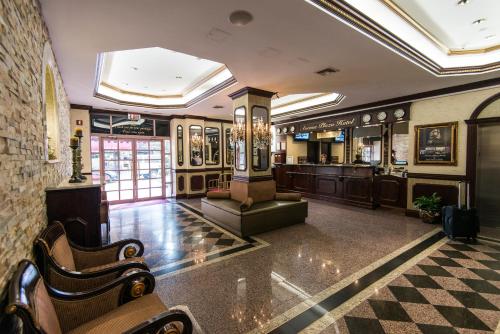 Avenue Plaza Hotel - photo 27