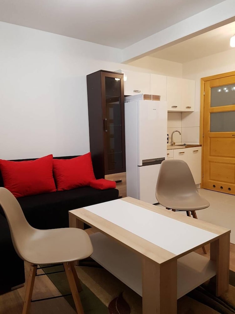 Penguin Rooms Zabrze — hotel in Zabrze