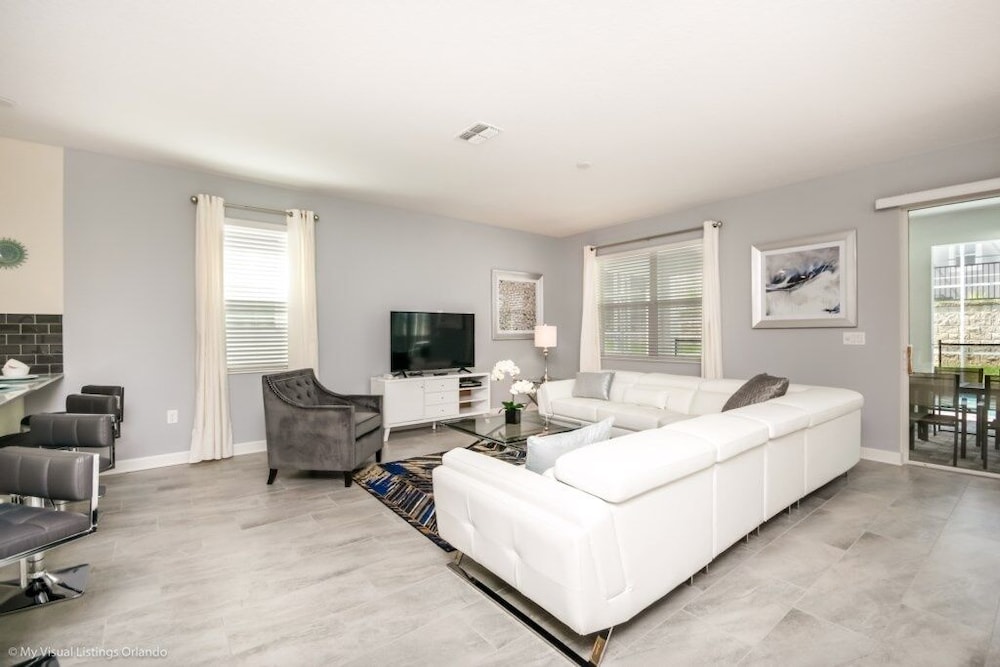 Large 8 Bed 5 Bath Home Champions Gate Golf Resort 8 Bedroom Villa by Redawning - photo 22