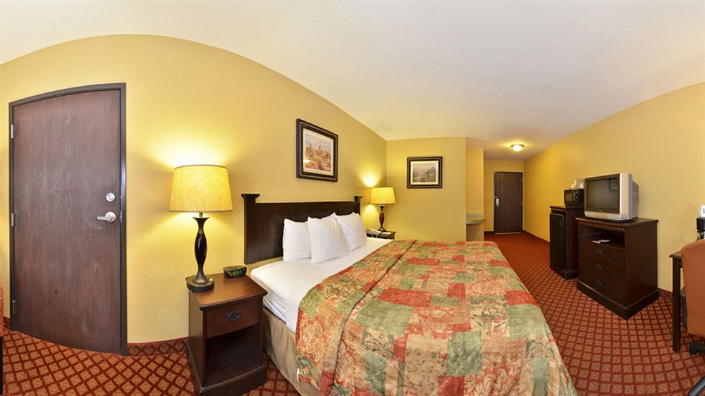 Motel 6 Park City KS - photo 8
