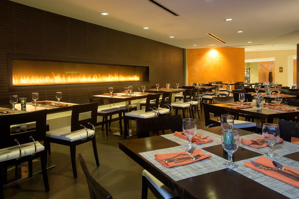 Hyatt Palm Springs - photo 8