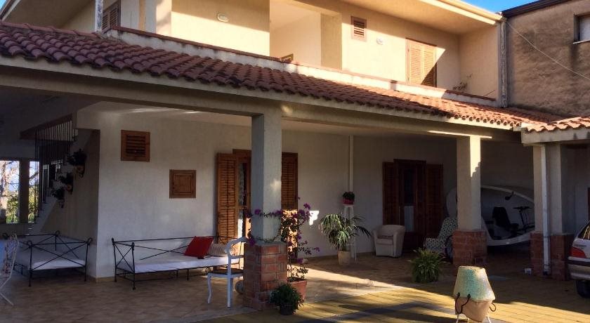 I Fiori di Sicilia in Campofelice Di Roccella, Italy