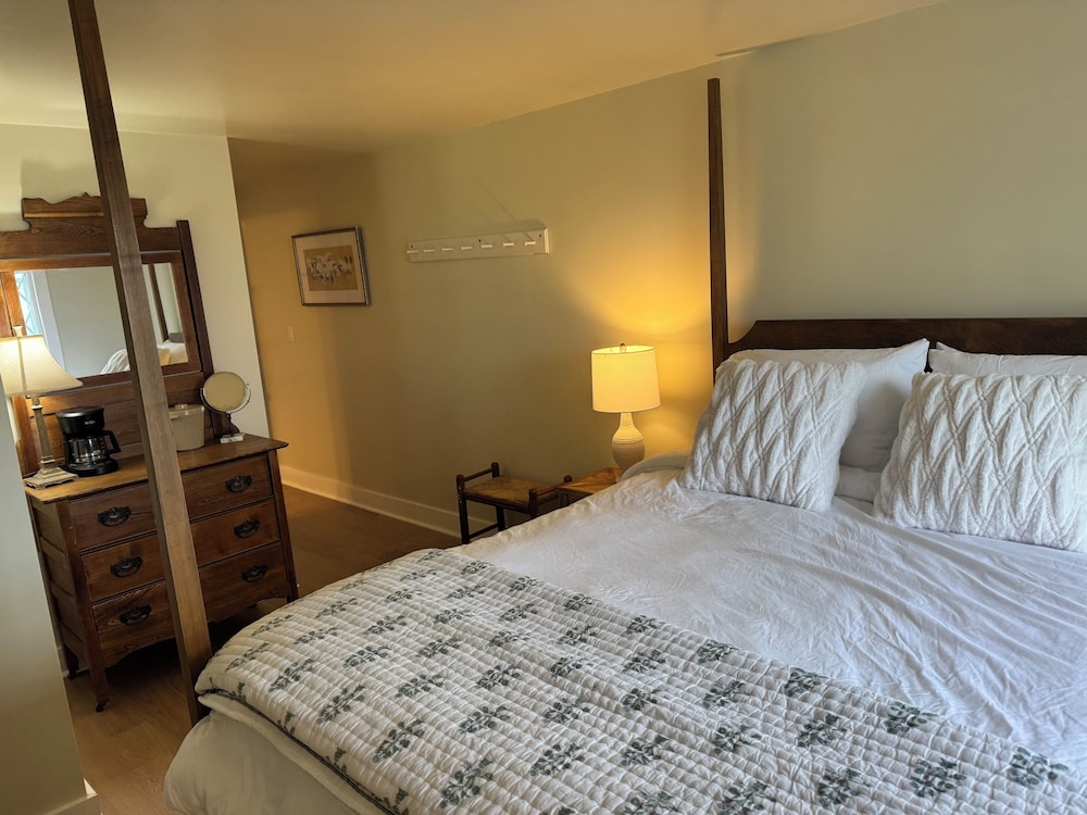The High Tide Inn - photo 50