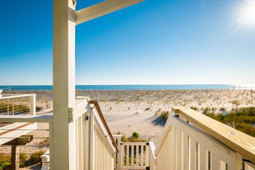 On Turtle Time by Oak Island Accommodations - photo 4