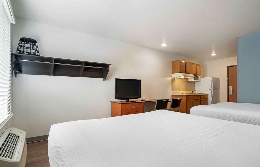 Extended Stay America Select Suites Panama City Callaway - photo 17