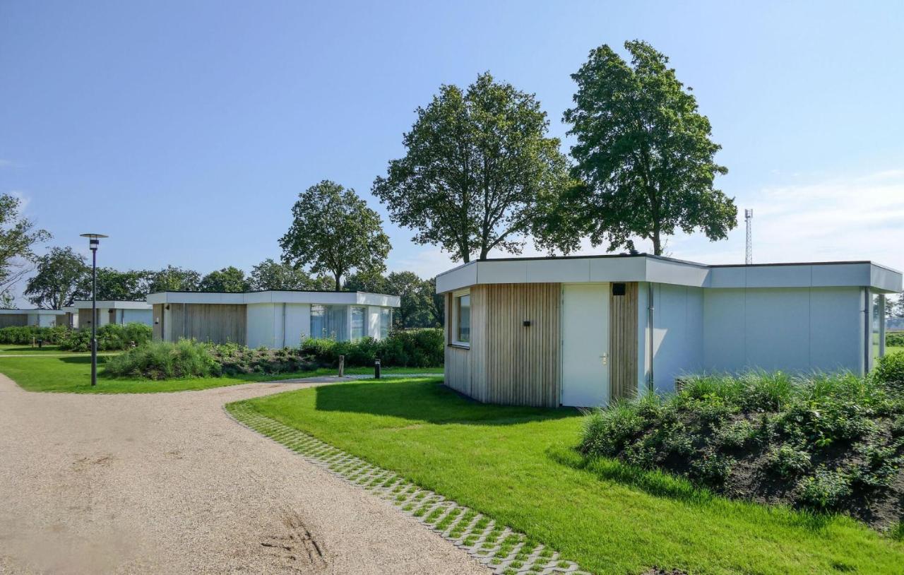 2 Bedroom Beautiful Home In Afferden — 5-Star Luxury Hotel in Afferden, Netherlands