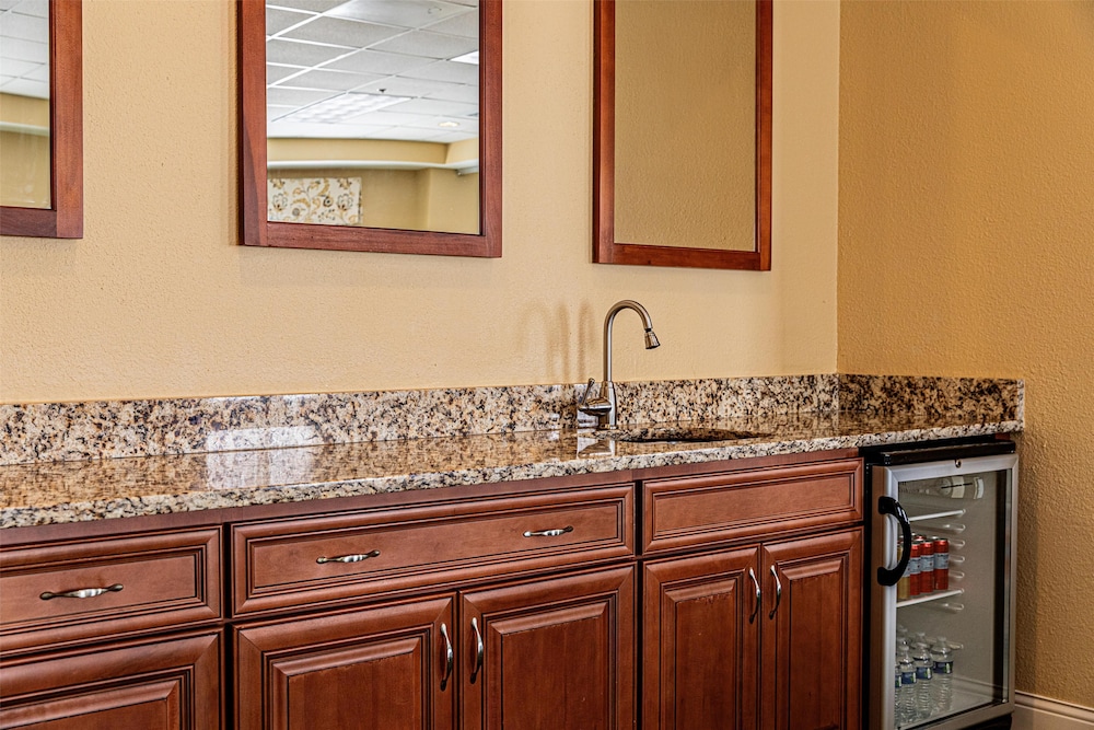 Hampton Inn Charleston Daniel Island - photo 38