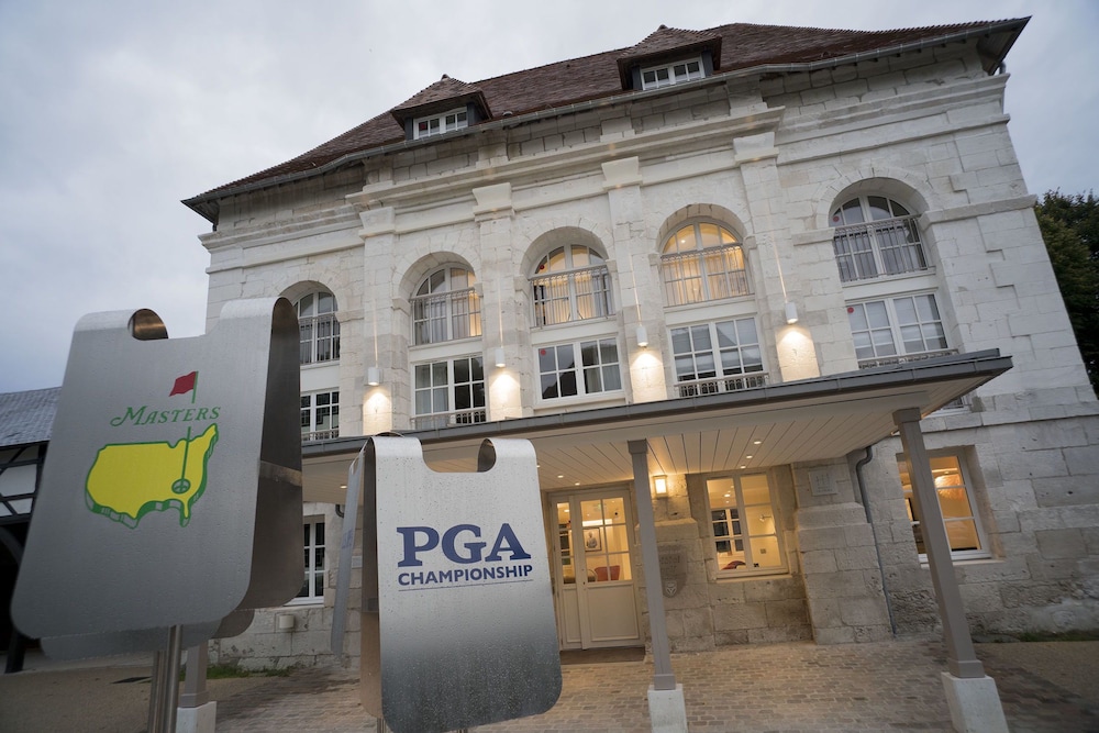 Hotel Le Grand Slam — hotel in Le Vaudreuil