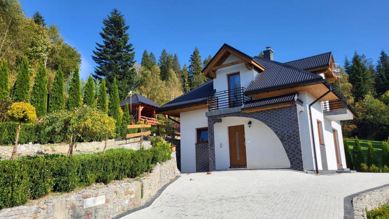 Zasiedmiogorek Domek W Beskidach in Milowka, Poland