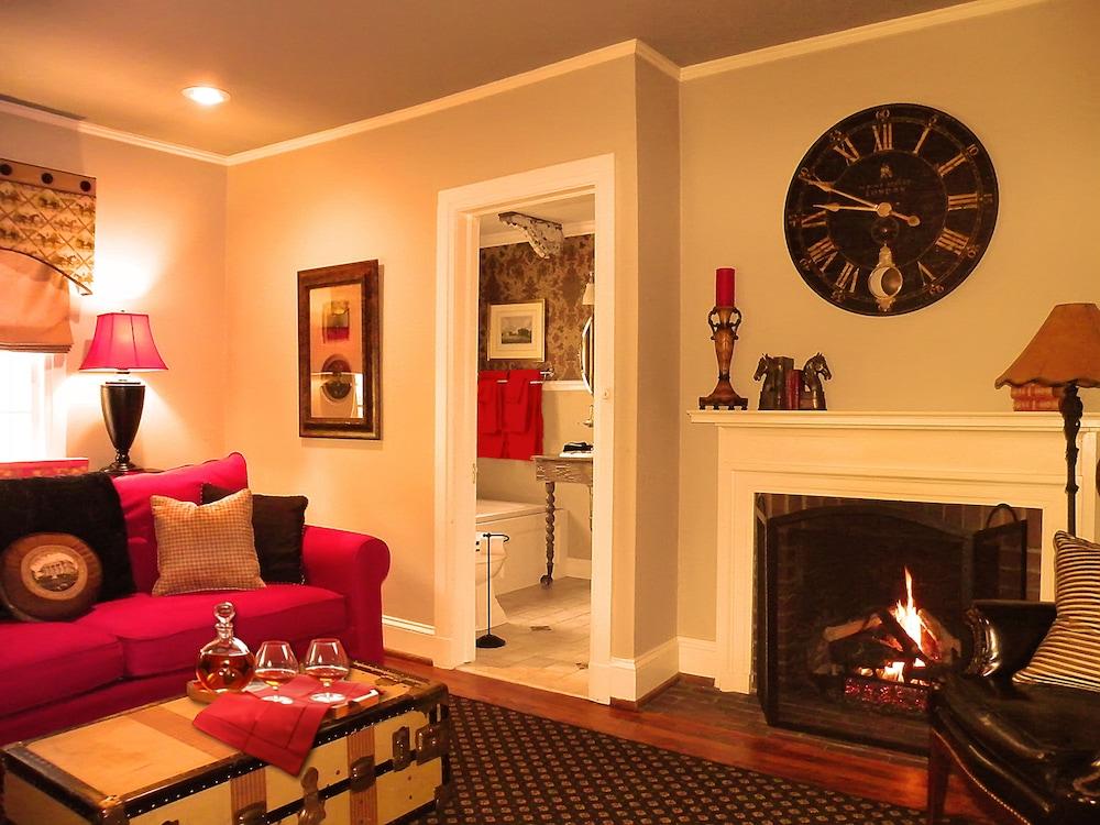 10 Fitch - photo 13