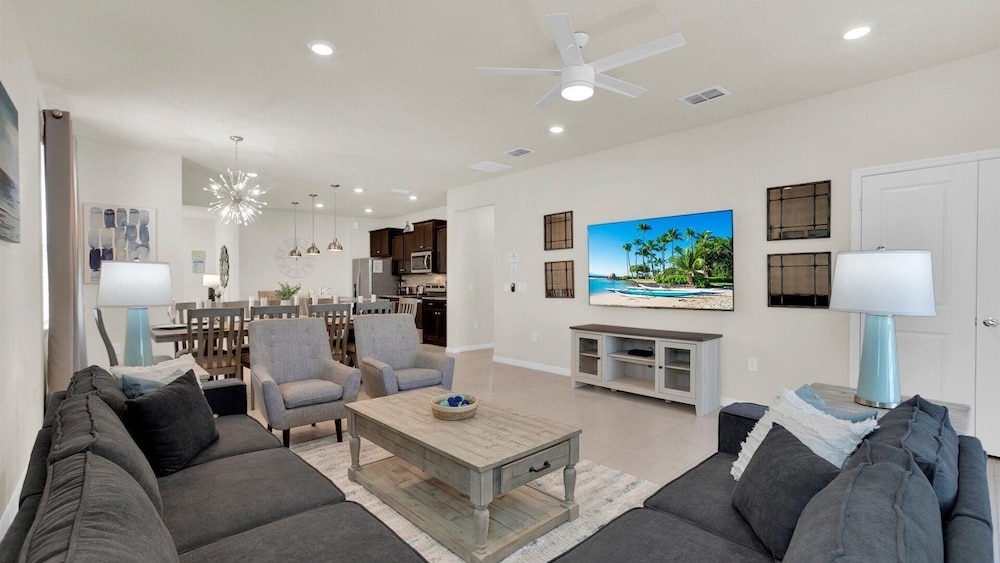 3437 Lilac in Davenport, United States