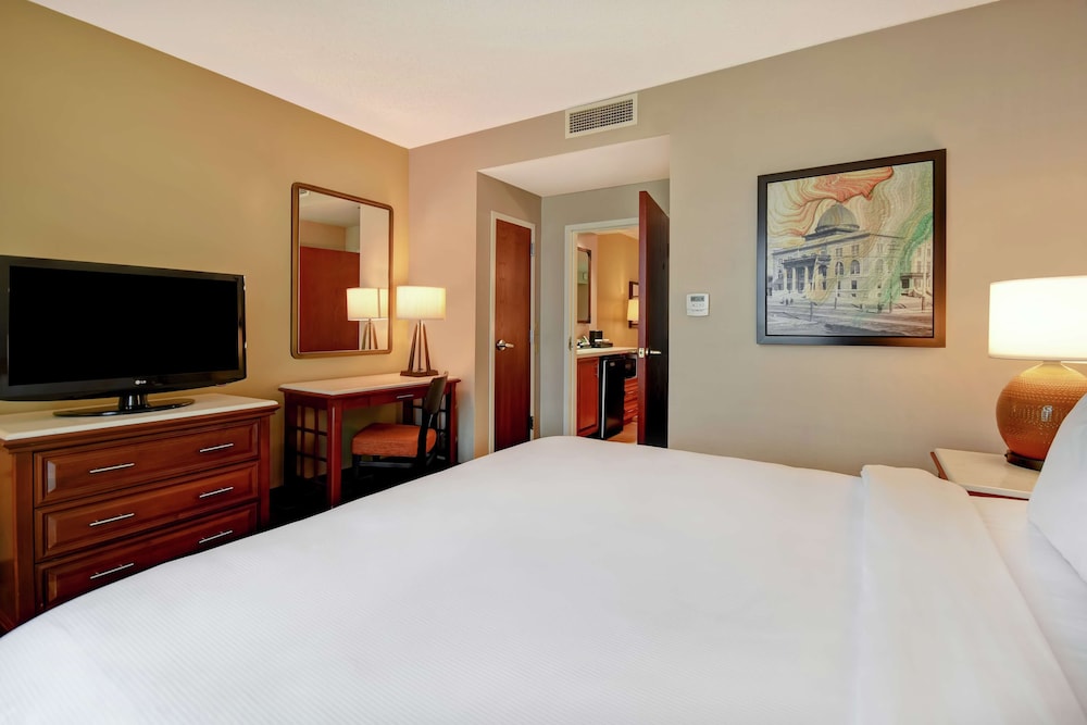 Embassy Suites Little Rock - photo 29