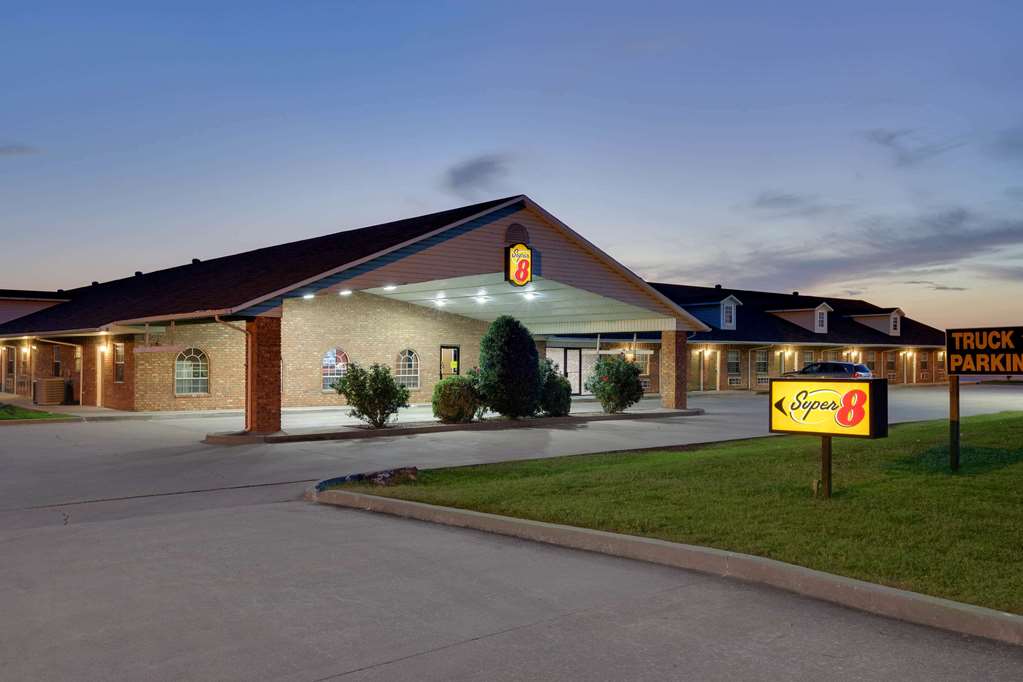 Super 8 by Wyndham Big Cabin Vinita Area - photo 7