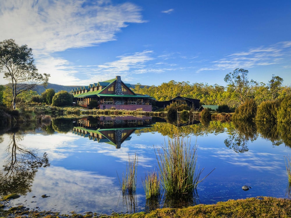 Peppers Cradle Mountain Lodge — 4-Star Luxury Hotel in Sheffield, Australia