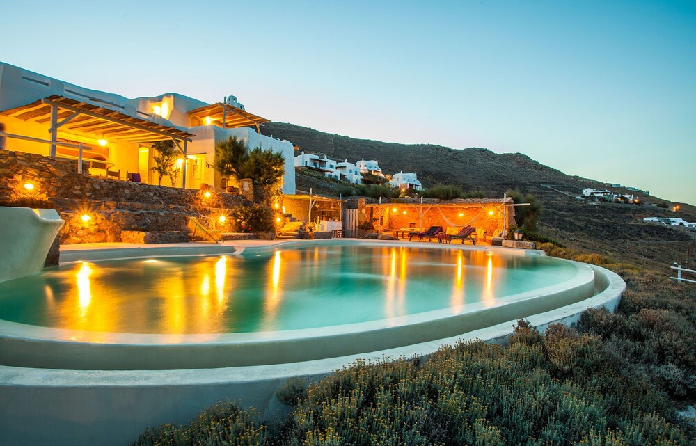 Villa Elise by Mykonos Pearls — 4-Star Luxury Hotel in Mykonos, Greece