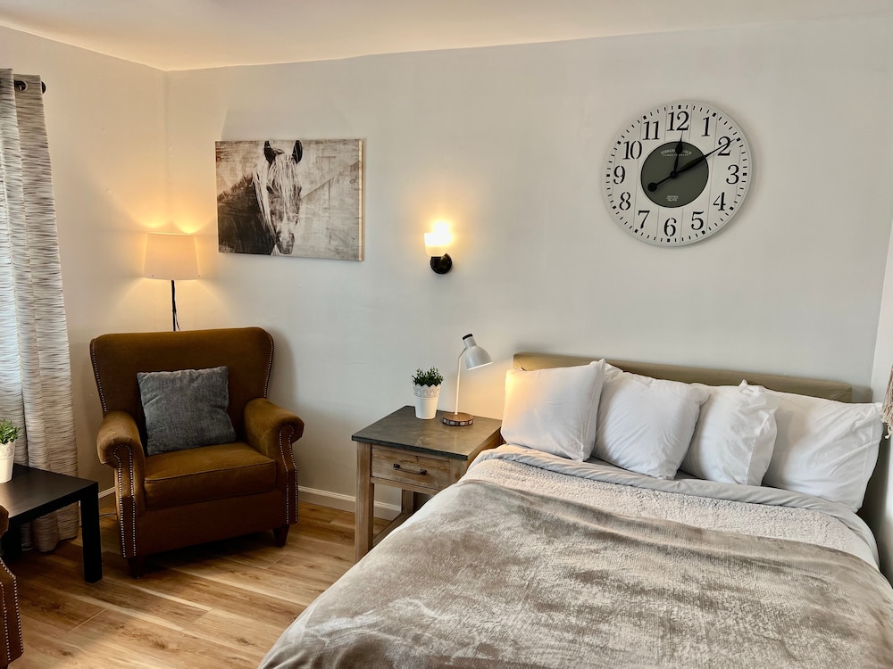 Cobmin Ridge Motel — hotel in East Stroudsburg