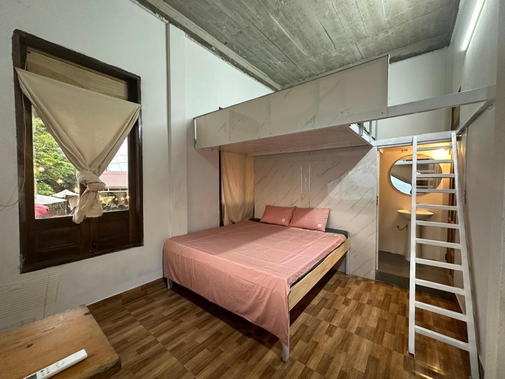 Retro Khe Sanh in Khe Sanh, Vietnam