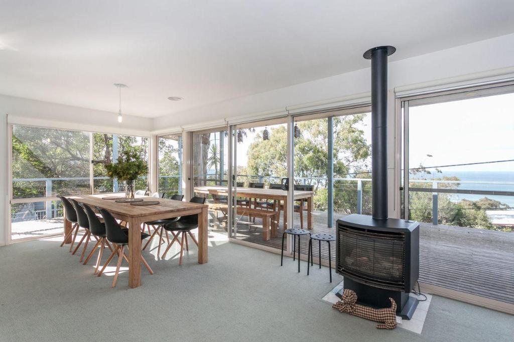 Hopetoun Views in Lorne, Australia