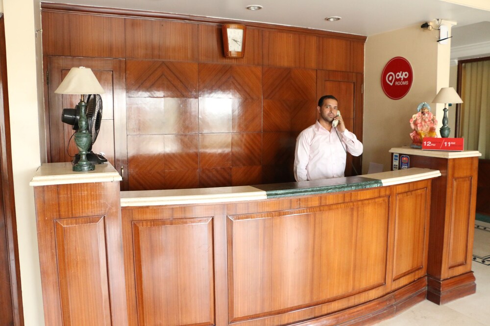 OYO 1898 Hotel Aditya